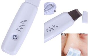 Ultrasonic device for skin rejuvenation