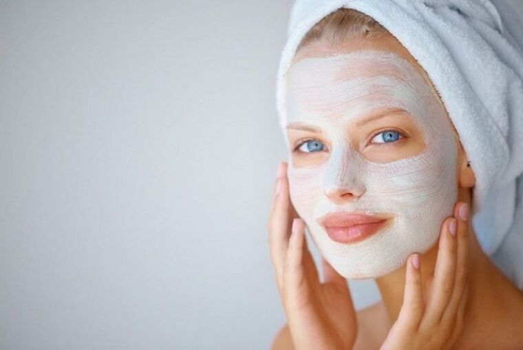 Facial mask for skin rejuvenation